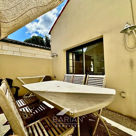 Le Clos Du Square - Climatise Feriehus *