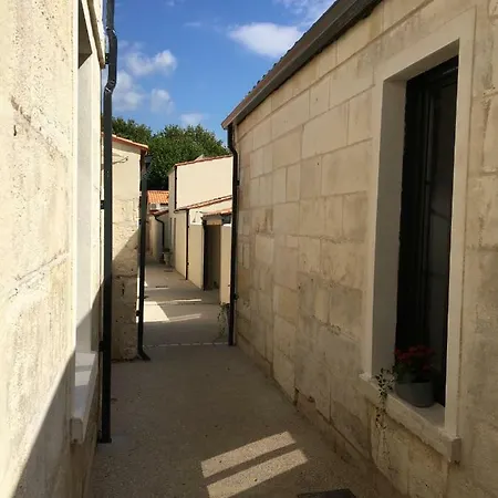 Le Clos Du Square - Climatise * Rochefort (Charente-Maritime)